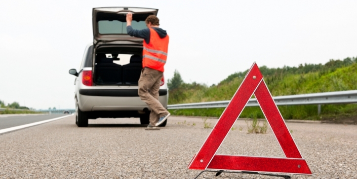 la corsia non può mai essere attraversata dai pedoni